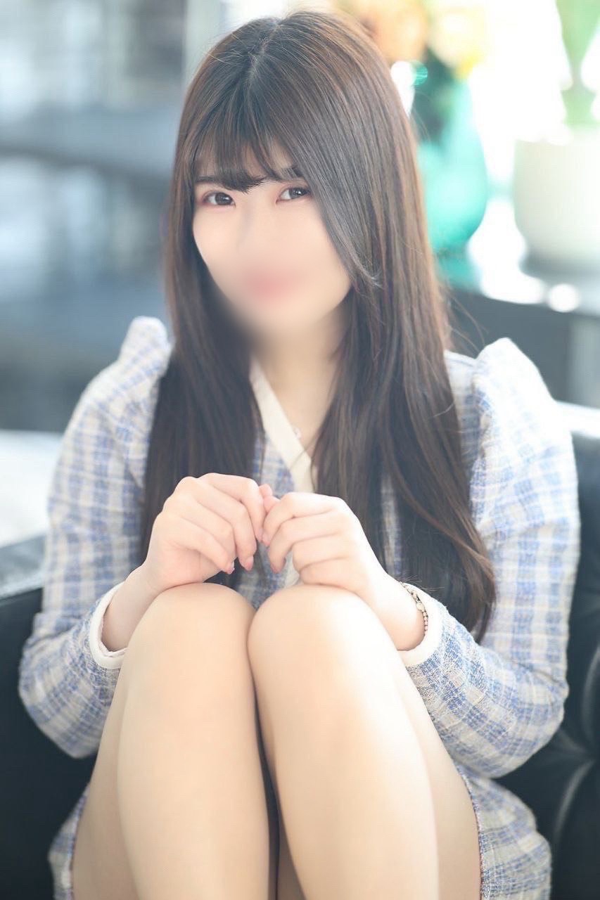 美月 かれん